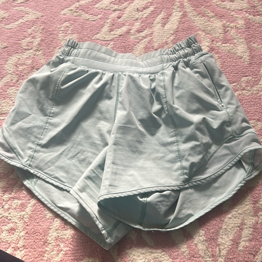 lululemon hotty hot shorts